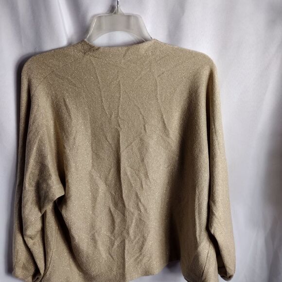 Gold sparkling sweater   - Picture 2 of 6